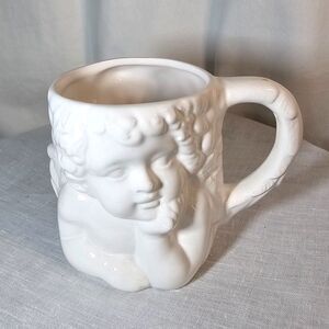 Large White Angel Cherub Mug from World Bazaars holds 16 oz. Excellent condition